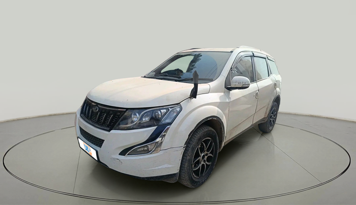 2016 Mahindra XUV500 W10, Diesel, Manual, 1,47,207 km, exterior