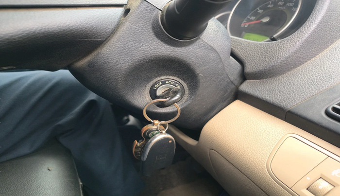 2011 Hyundai Eon MAGNA +, Petrol, Manual, 64,769 km, interior