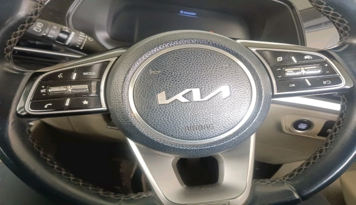 2022 KIA CARENS LUXURY 1.5 DIESEL 7 STR, Diesel, Manual, 1,04,000 km, interior