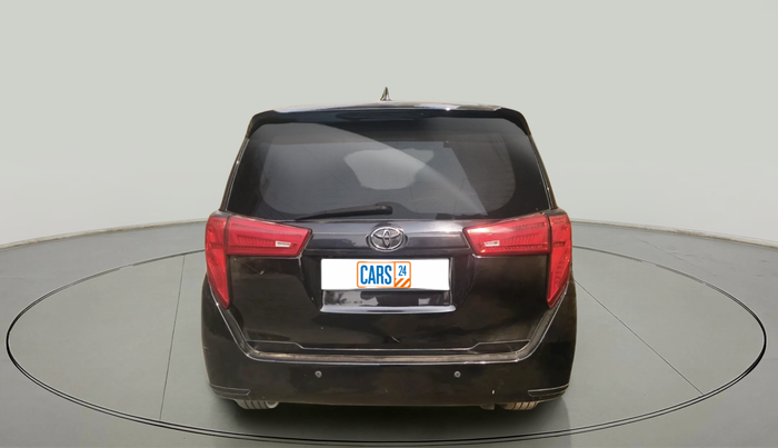 2017 Toyota Innova Crysta 2.4 VX 7 STR, Diesel, Manual, 1,48,077 km, exterior