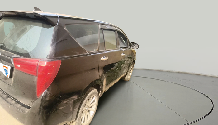 2017 Toyota Innova Crysta 2.4 VX 7 STR, Diesel, Manual, 1,48,077 km, exterior