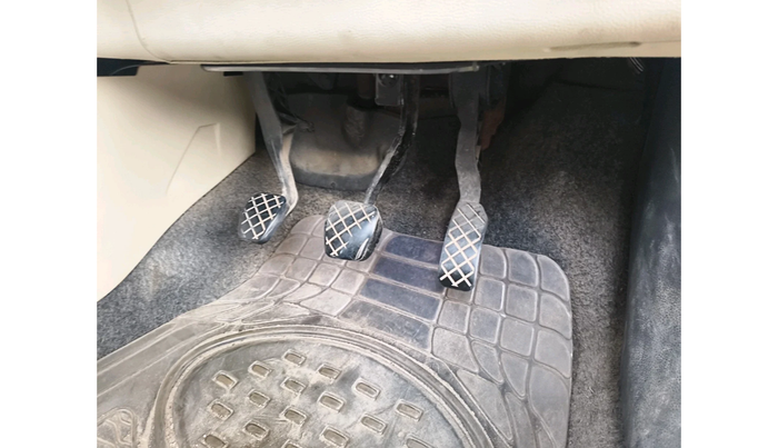 2012 Skoda Fabia ACTIVE 1.2 TDI, Diesel, Manual, 1,32,489 km, interior