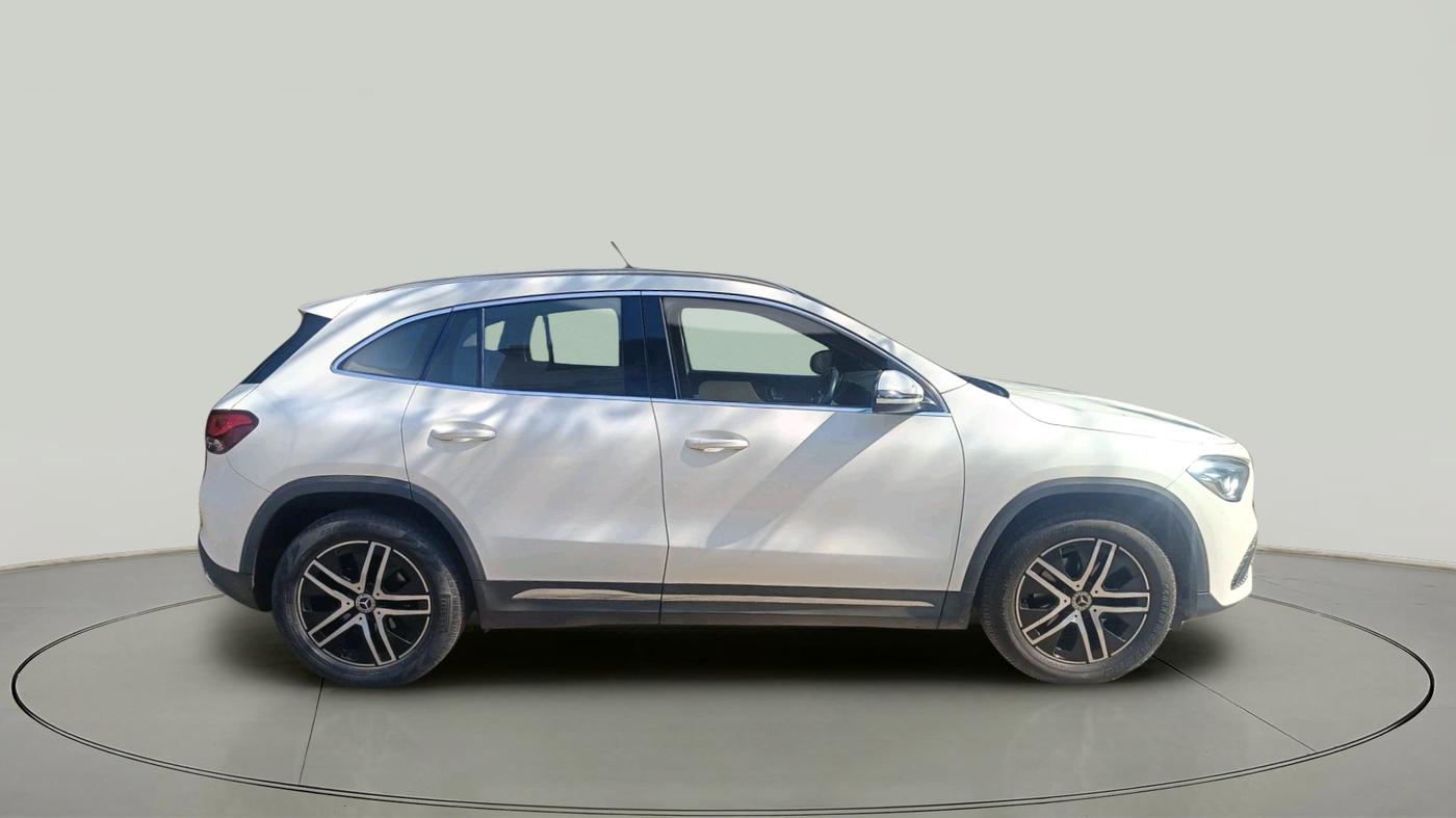 2022 Mercedes Benz GLA Class 200, Petrol, Automatic, 46,608 km, exterior