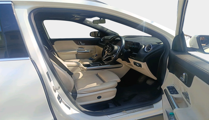 2022 Mercedes Benz GLA Class 200, Petrol, Automatic, 46,608 km, interior