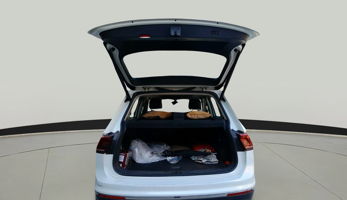 2017 Volkswagen TIGUAN HIGHLINE TDI AT, Diesel, Automatic, 1,44,756 km, exterior