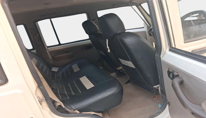 2013 Mahindra Bolero SLX BS-III, Diesel, Manual, 2,01,784 km, interior
