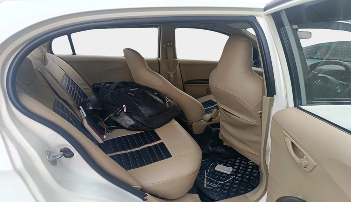 2014 Honda Amaze 1.5L I-DTEC E, Diesel, Manual, 1,05,392 km, interior