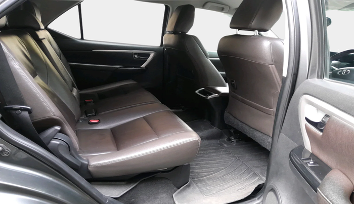 2019 Toyota Fortuner 2.8 4X4 AT, Diesel, Automatic, 1,83,540 km, interior