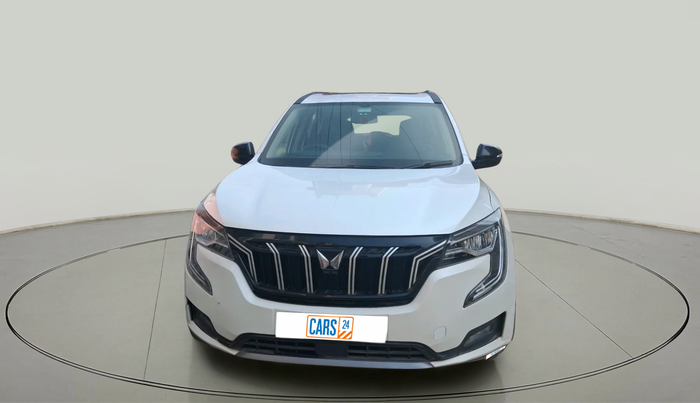 2022 Mahindra XUV700 AX 5 P MT 5 STR, Petrol, Manual, 31,984 km, exterior
