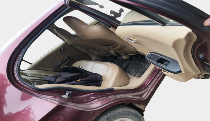 2016 Honda Amaze 1.5L I-DTEC SX, Diesel, Manual, 1,17,507 km, interior