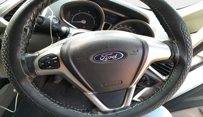 2017 Ford Ecosport TITANIUM 1.5L DIESEL, Diesel, Manual, 1,52,105 km, interior