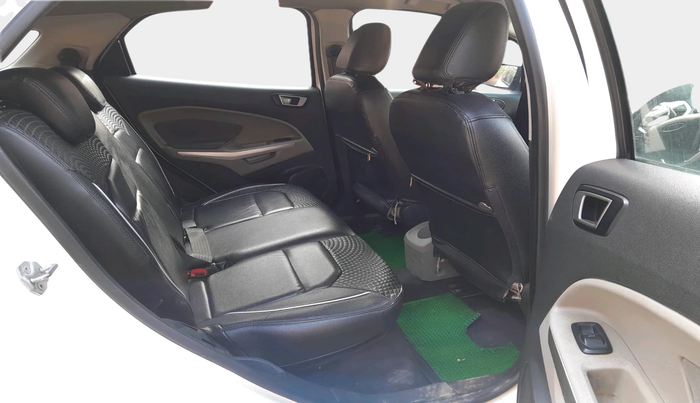 2017 Ford Ecosport TITANIUM 1.5L DIESEL, Diesel, Manual, 1,52,105 km, interior