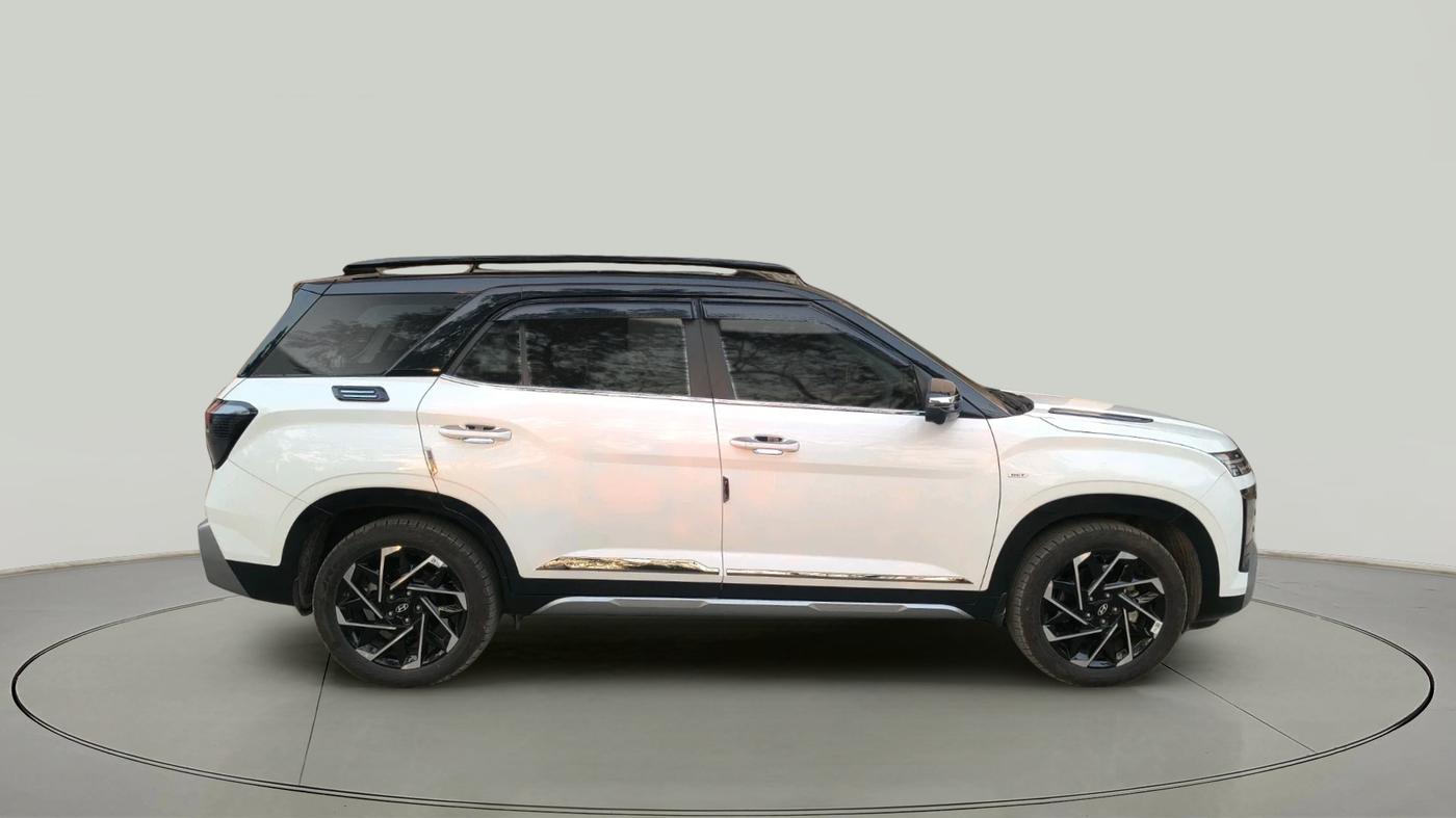 2025 Hyundai ALCAZAR Signature 7 STR 1.5 Turbo GDi Petrol DCT, Petrol, Automatic, 7,238 km, exterior