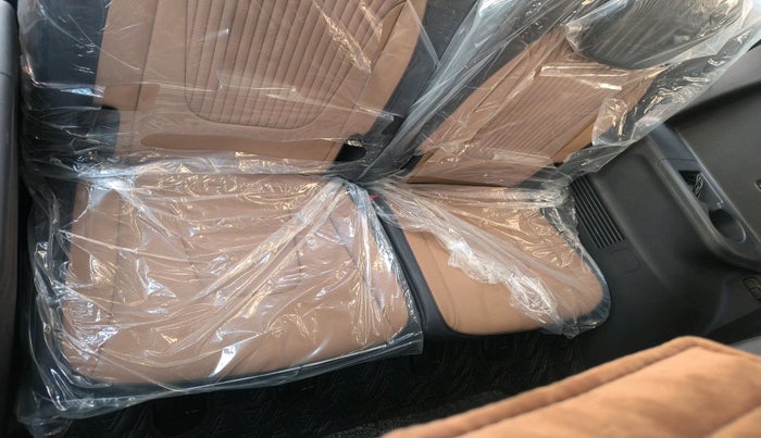 2025 Hyundai ALCAZAR Signature 7 STR 1.5 Turbo GDi Petrol DCT, Petrol, Automatic, 7,238 km, interior