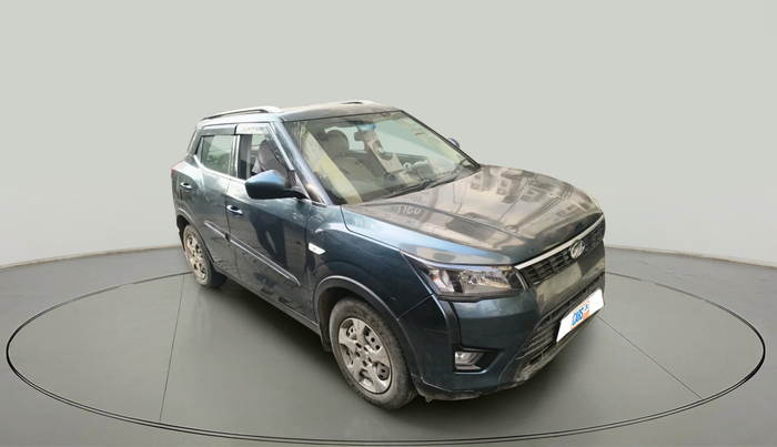 2022 Mahindra XUV300 W4 1.5 DIESEL, Diesel, Manual, 74,870 km, exterior