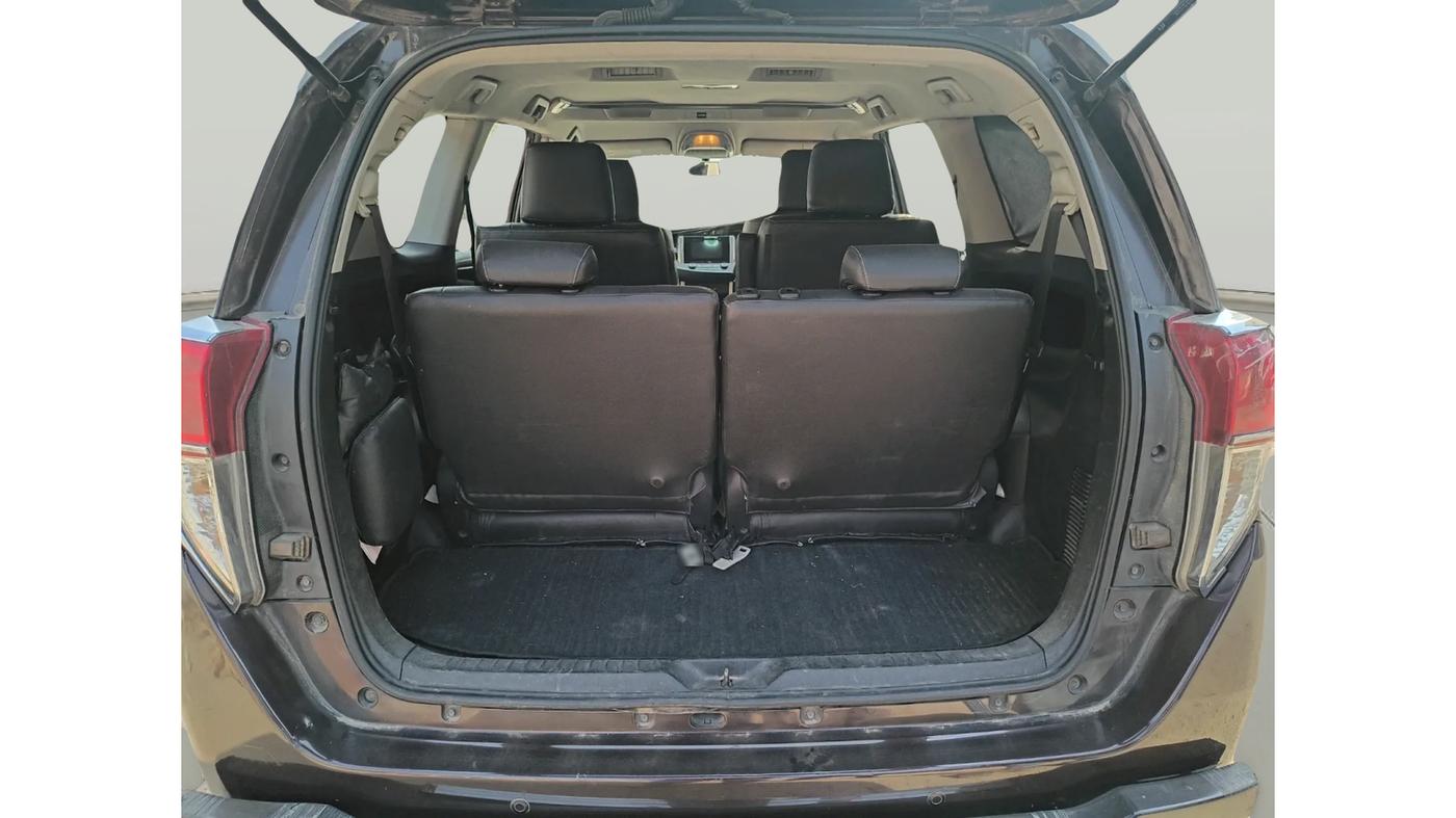 2017 Toyota Innova Crysta 2.4 VX 7 STR, Diesel, Manual, 98,487 km, exterior