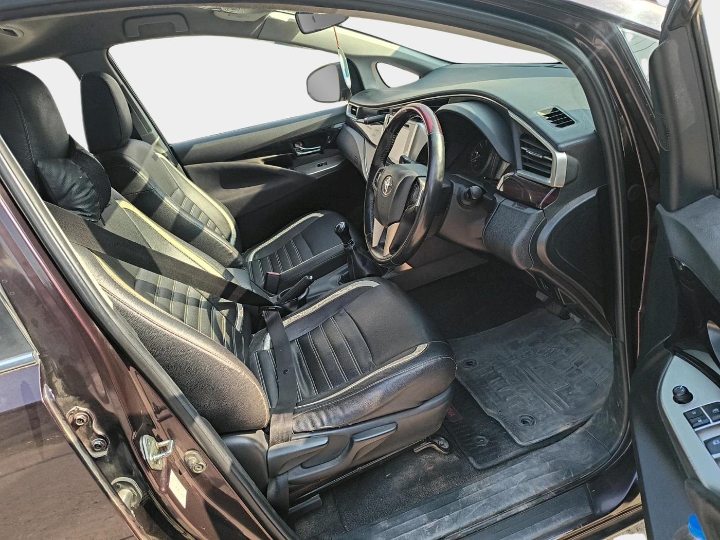 2017 Toyota Innova Crysta 2.4 VX 7 STR, Diesel, Manual, 98,487 km, interior