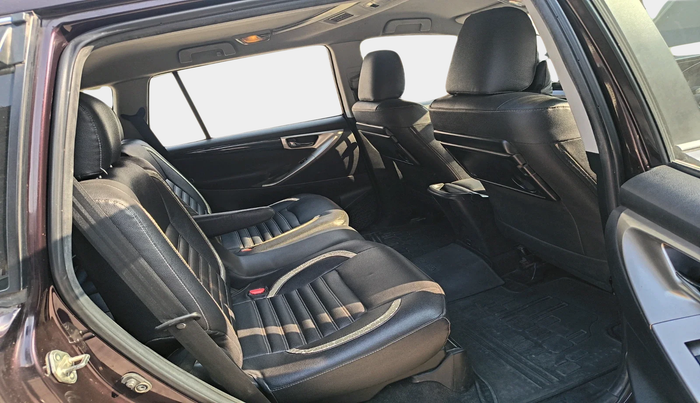 2017 Toyota Innova Crysta 2.4 VX 7 STR, Diesel, Manual, 98,487 km, interior