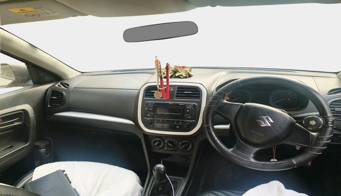 2021 Maruti Vitara Brezza LXI, Petrol, Manual, 60,717 km, interior