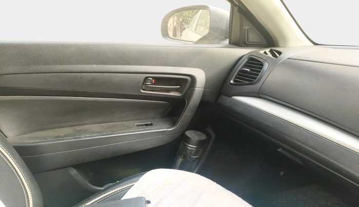 2021 Maruti Vitara Brezza LXI, Petrol, Manual, 60,717 km, interior