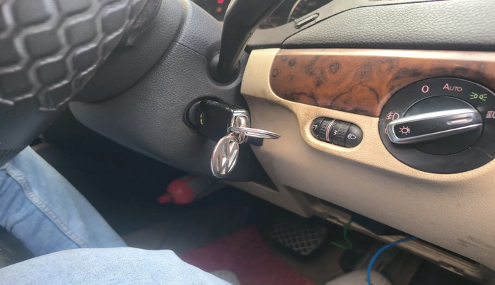 2012 Volkswagen Jetta HIGHLINE TDI AT, Diesel, Automatic, 1,21,328 km, interior