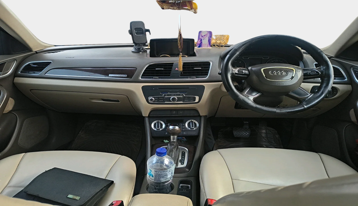 2012 Audi Q3 2.0 TDI QUATTRO, Diesel, Automatic, 2,40,658 km, interior