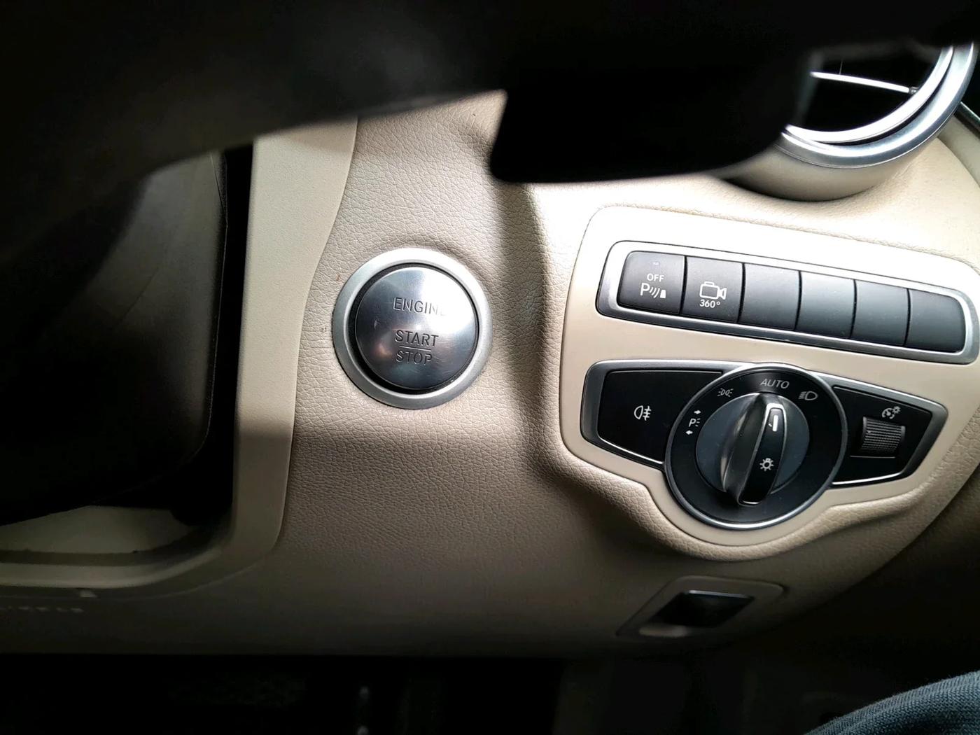 2019 Mercedes Benz GLC CLASS 220 D 4 MATIC, Diesel, Automatic, 90,000 km, interior