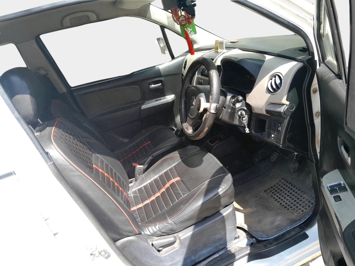 2013 Maruti Wagon R 1.0 LXI CNG, Petrol, Manual, 1,62,153 km, interior