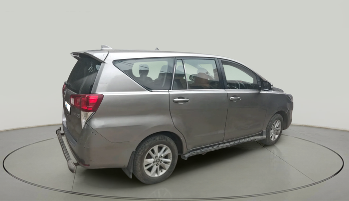 2017 Toyota Innova Crysta 2.4 G 7 STR, Diesel, Manual, 1,22,976 km, exterior