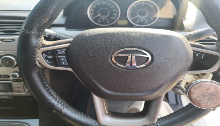 2017 Tata Safari Storme 2.2 VX 4X4, Diesel, Manual, 1,40,823 km, interior