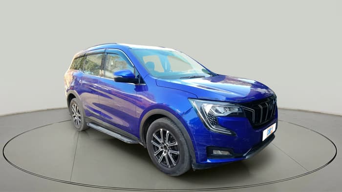 2021 Mahindra XUV700 AX 7 P AT 7 STR, Petrol, Automatic, 1,11,228 km, exterior