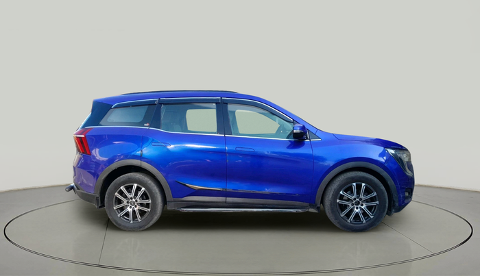 2021 Mahindra XUV700 AX 7 P AT 7 STR, Petrol, Automatic, 1,11,228 km, exterior