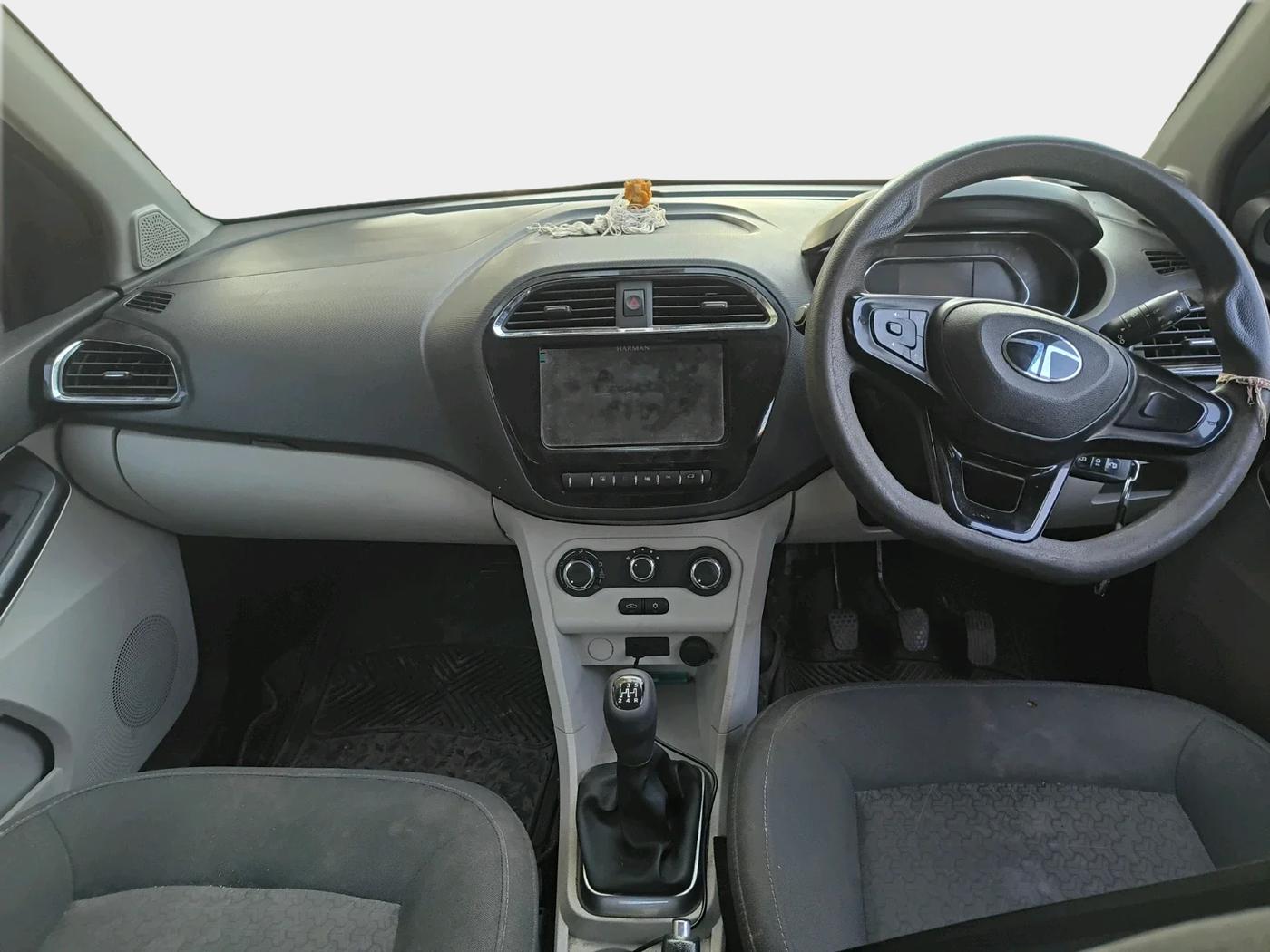2024 Tata TIGOR XZ CNG, CNG, Manual, 90,538 km, interior