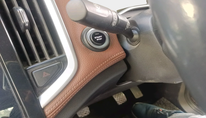 2021 MG HECTOR PLUS SHARP 2.0 DIESEL TURBO MT 6-STR, Diesel, Manual, 76,702 km, interior