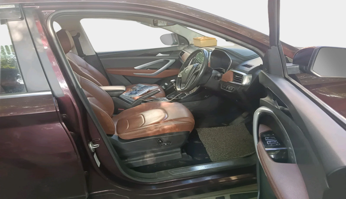 2021 MG HECTOR PLUS SHARP 2.0 DIESEL TURBO MT 6-STR, Diesel, Manual, 76,702 km, interior