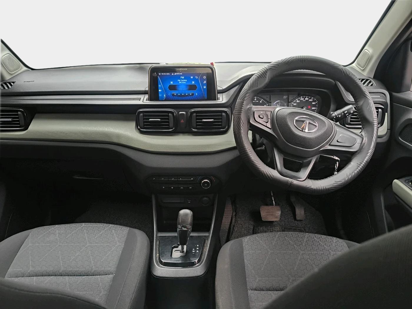 2022 Tata PUNCH ADVENTURE AMT, Petrol, Automatic, 26,000 km, interior