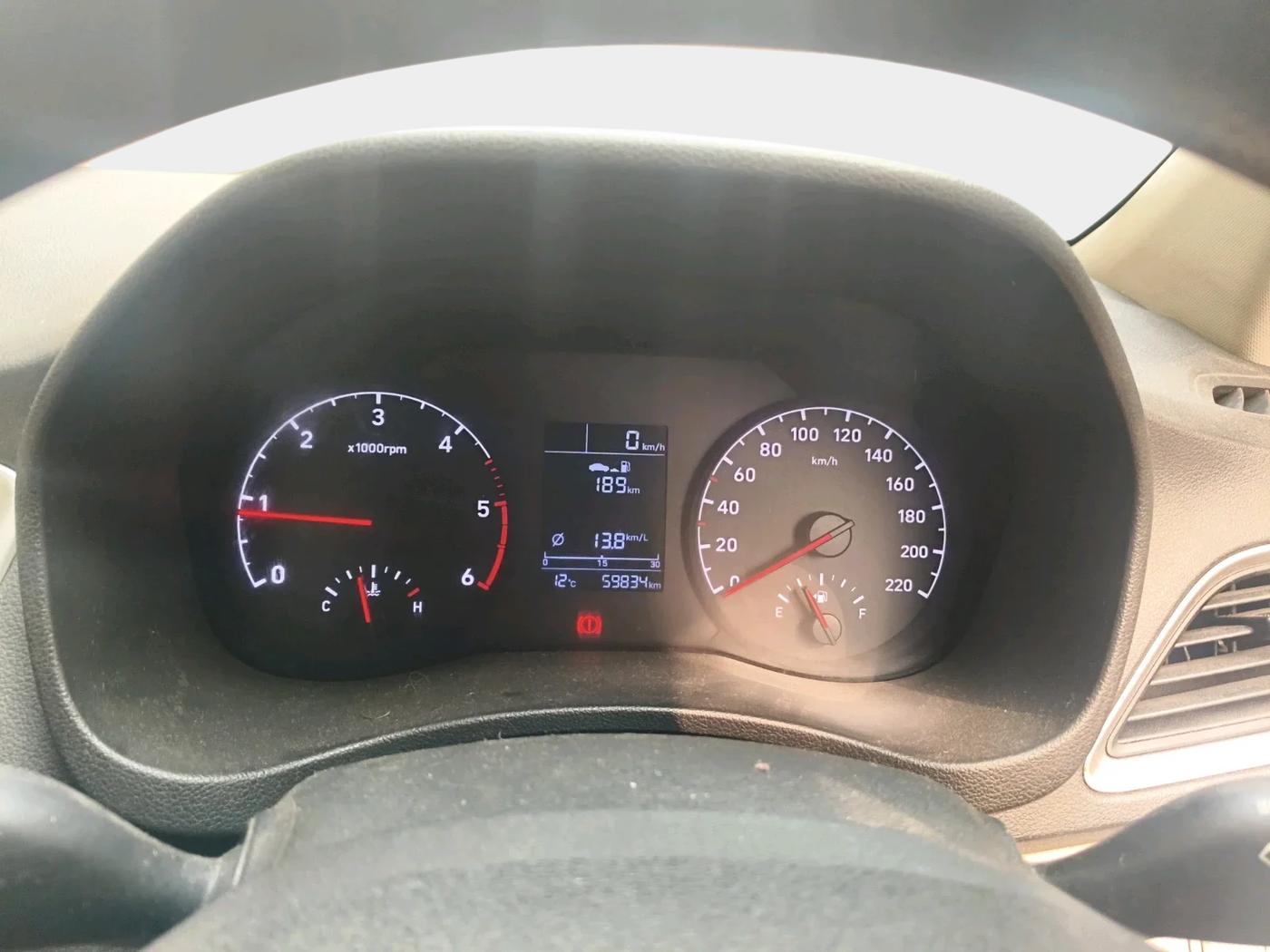 2019 Hyundai Verna 1.4 EX CRDI, Diesel, Manual, 59,834 km, interior