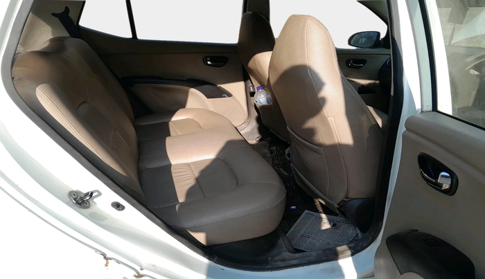 2010 Hyundai i10 MAGNA 1.2, Petrol, Manual, 1,05,066 km, interior