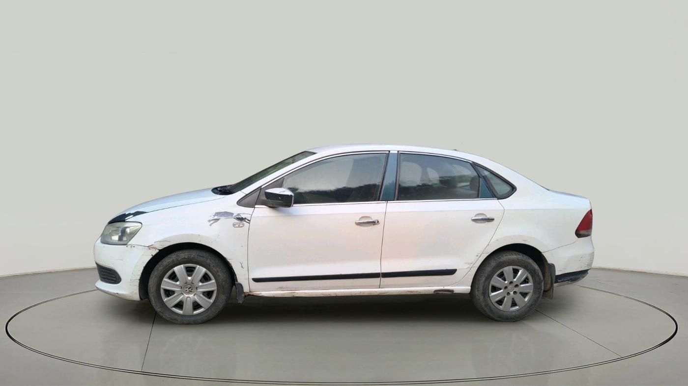 2010 Volkswagen Vento COMFORTLINE 1.6, Petrol, Manual, 65,542 km, exterior