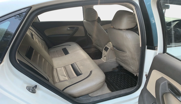 2010 Volkswagen Vento COMFORTLINE 1.6, Petrol, Manual, 65,542 km, interior