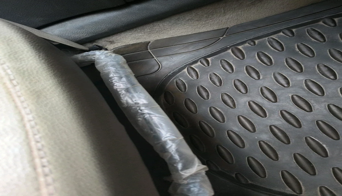 2010 Volkswagen Vento COMFORTLINE 1.6, Petrol, Manual, 65,542 km, interior