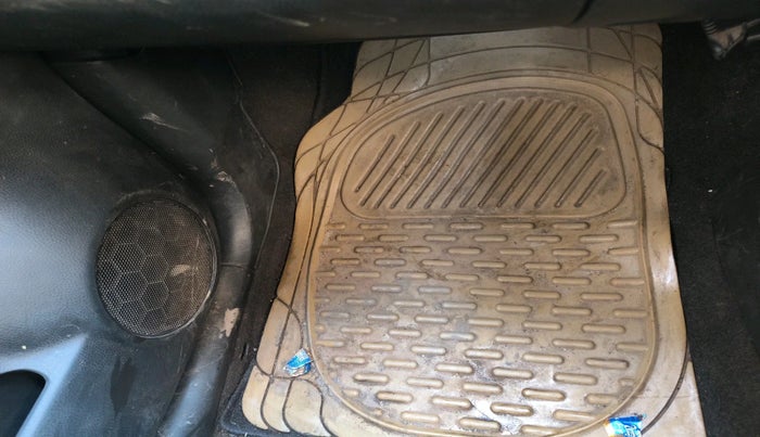 2017 Maruti Wagon R 1.0 VXI, Petrol, Manual, 1,14,748 km, interior