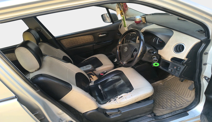 2017 Maruti Wagon R 1.0 VXI, Petrol, Manual, 1,14,748 km, interior