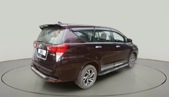 2022 Toyota Innova Crysta 2.7 VX 7 STR, Petrol, Manual, 45,060 km, exterior