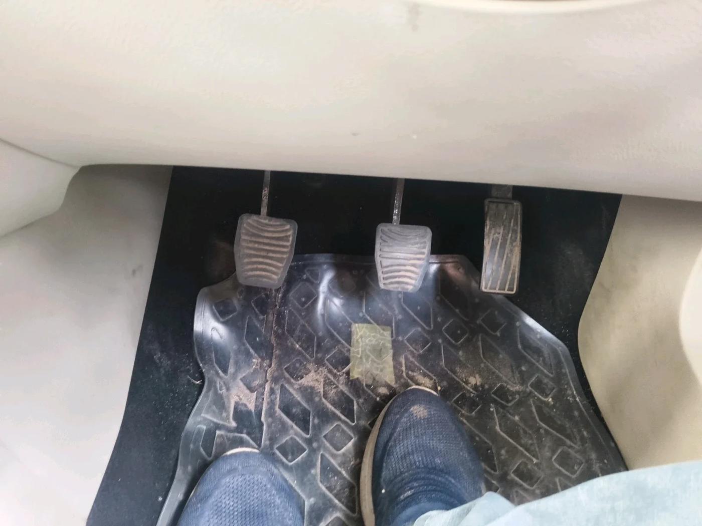 2023 Mahindra XUV300 W6 1.5 Diesel, Diesel, Manual, 78,196 km, interior