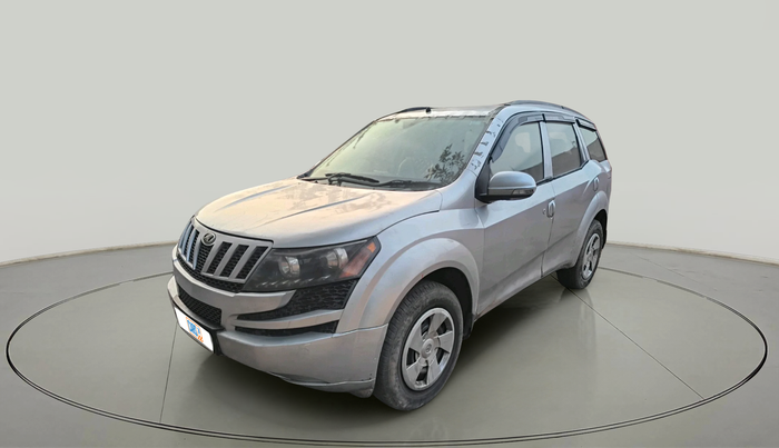 2014 Mahindra XUV500 W4, Diesel, Manual, 1,11,297 km, exterior