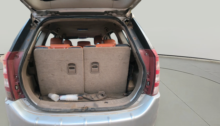 2014 Mahindra XUV500 W4, Diesel, Manual, 1,11,297 km, exterior