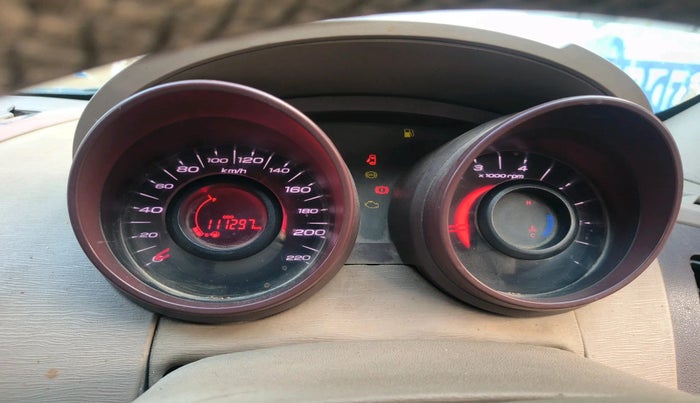 2014 Mahindra XUV500 W4, Diesel, Manual, 1,11,297 km, interior