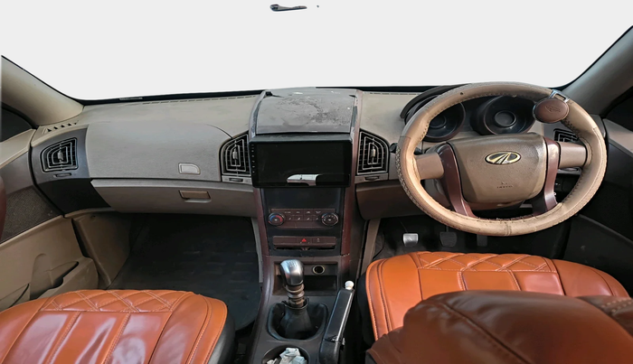 2014 Mahindra XUV500 W4, Diesel, Manual, 1,11,297 km, interior