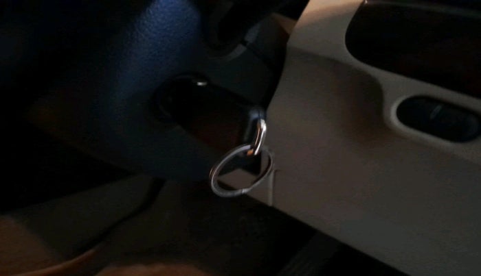 2014 Volkswagen Jetta HIGHLINE TDI AT, Diesel, Automatic, 1,65,444 km, interior